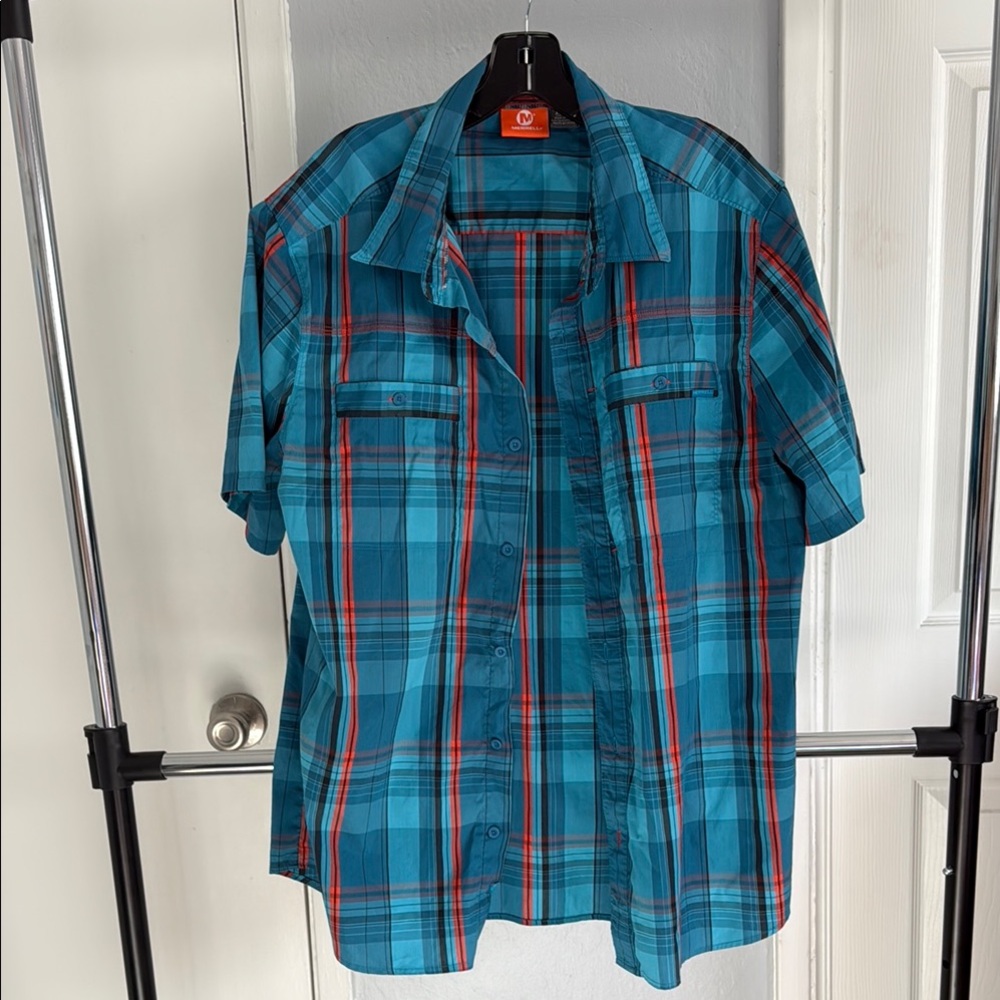 Merrell Blue and Red Casual Button Down Shirt